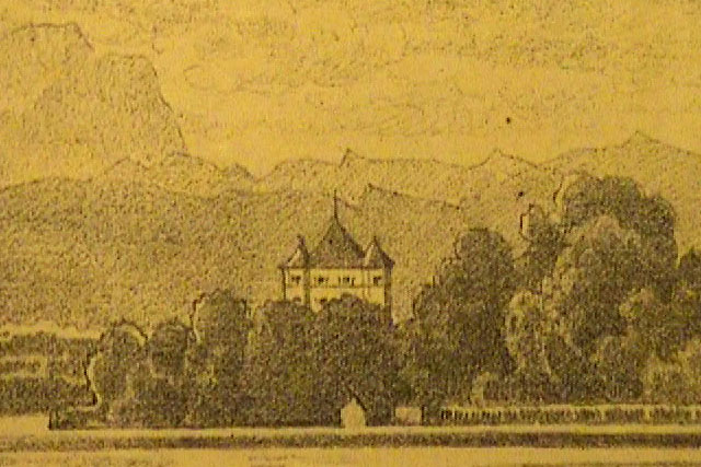 Eine alte Kohlezeichnung von Schloss Garatshausen mit der nahen Alpenkette im Hintergrund