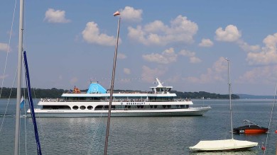 Heute, am 27. März 2016 startet die Schifffahrt auf dem Starnberger See und dem Ammensee in die neue Saison. Zeit für einen Ausflug!